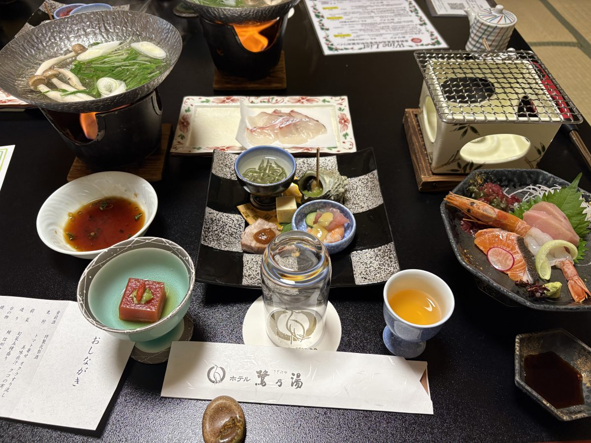 子連れに嬉しい部屋食の夕食。落ち着いて楽しめる。