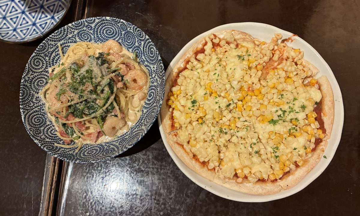 La Luceの美味しいコーンピザとエビのクリームパスタ