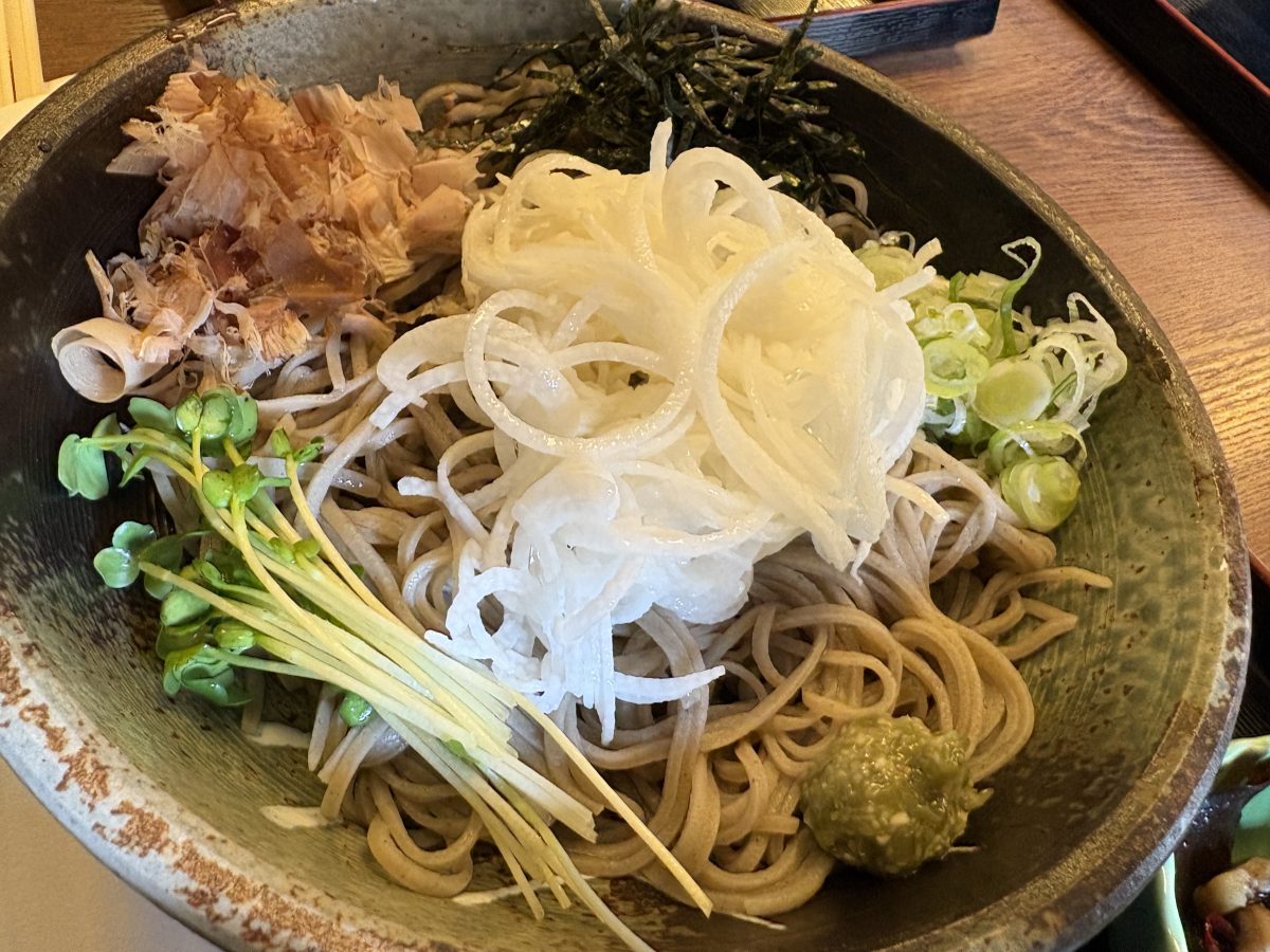 水舎 つつみ庵のやまっちそば